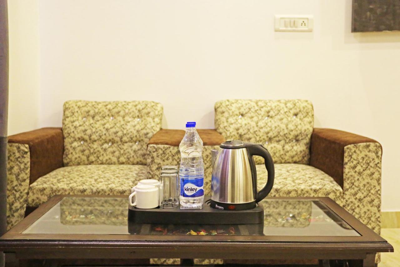 Hotel The Best Near Delhi Airport Nueva Delhi Exterior foto